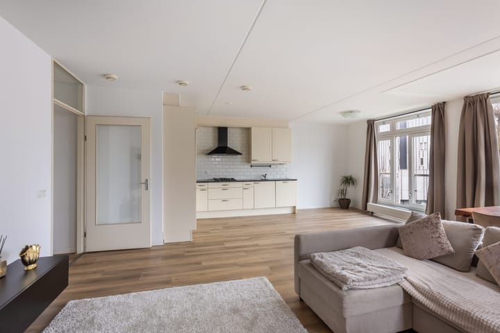 Foto 16 van Maarten Harpertsz. Trompweg 70