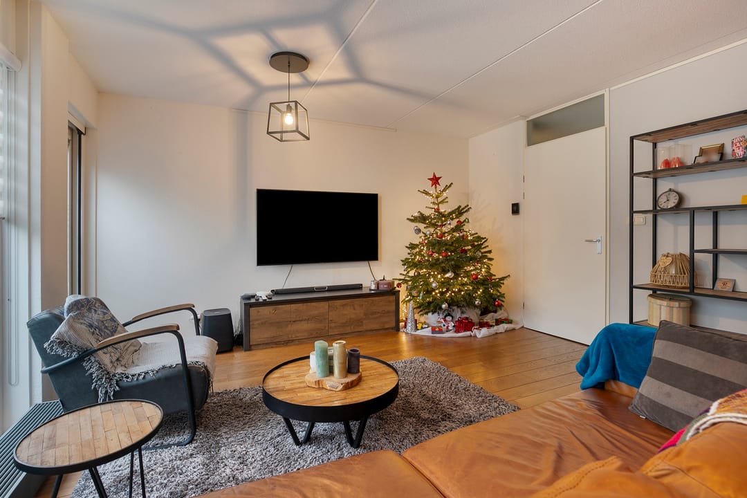 Foto 11 van J.P.Coenstraat 21