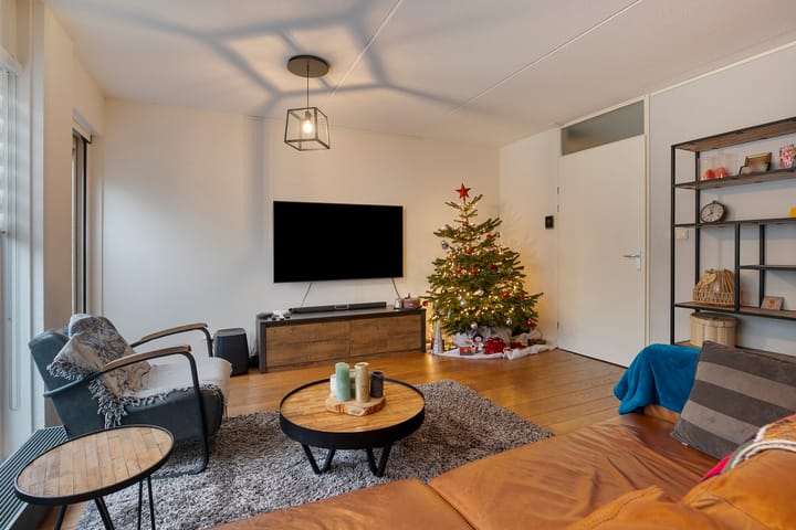 Foto 11 van J.P.Coenstraat 21