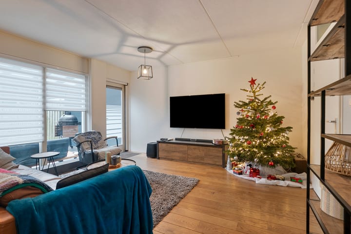 Foto 9 van J.P.Coenstraat 21