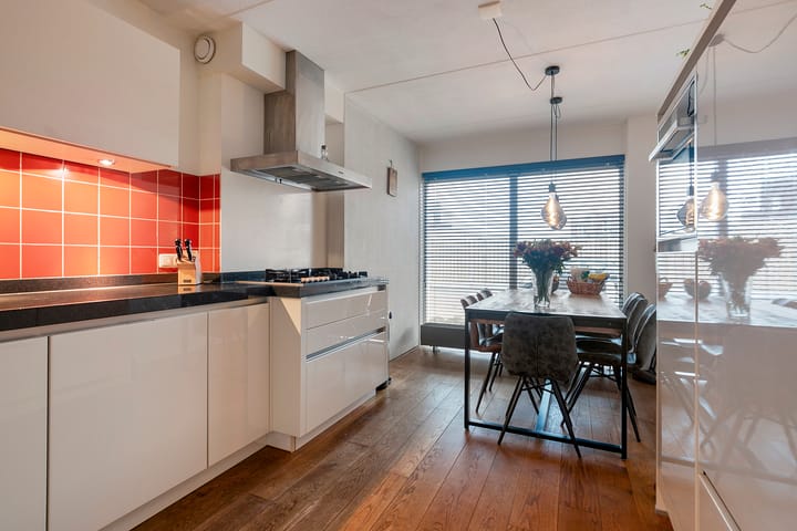 Foto 12 van J.P.Coenstraat 21