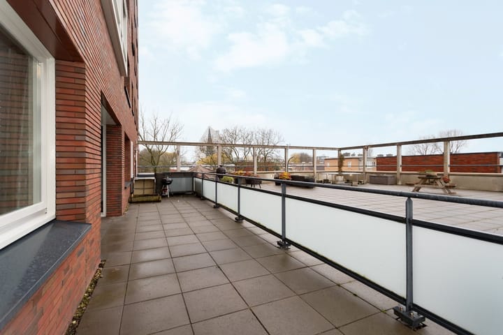 Foto 21 van Vriezenveenstraat 62