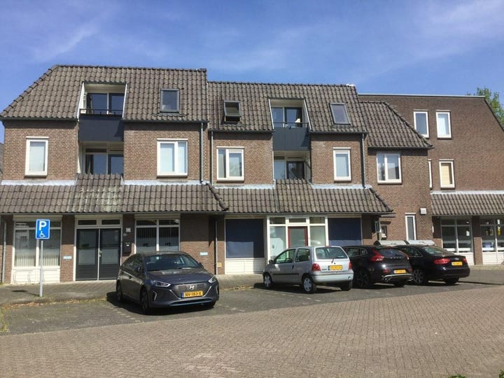 Foto 2 van Vincent van Goghstraat 54