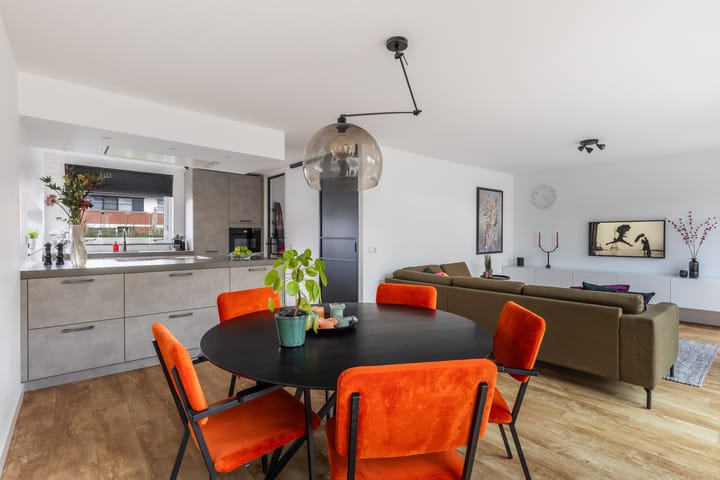 Foto 13 van Martinus Nijhoffhove 59