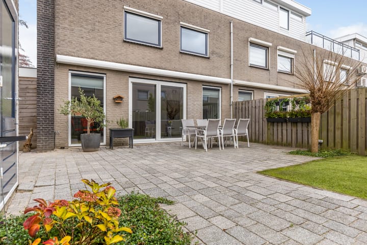 Foto 33 van Martinus Nijhoffhove 59