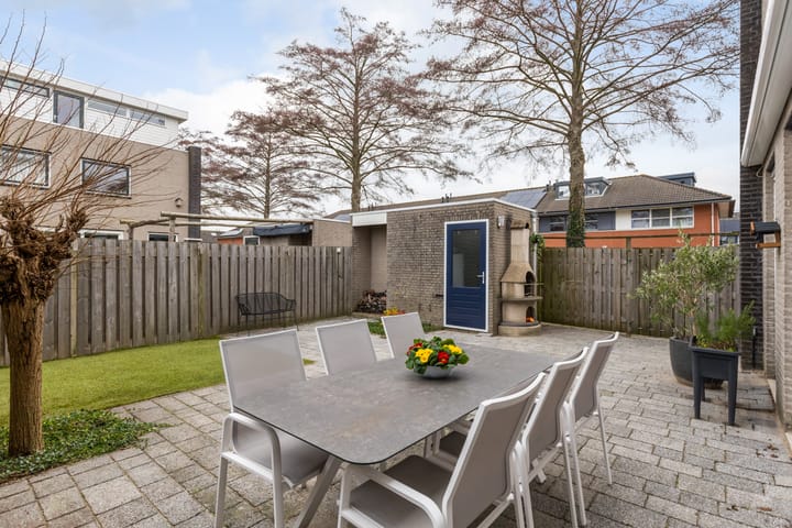 Foto 35 van Martinus Nijhoffhove 59