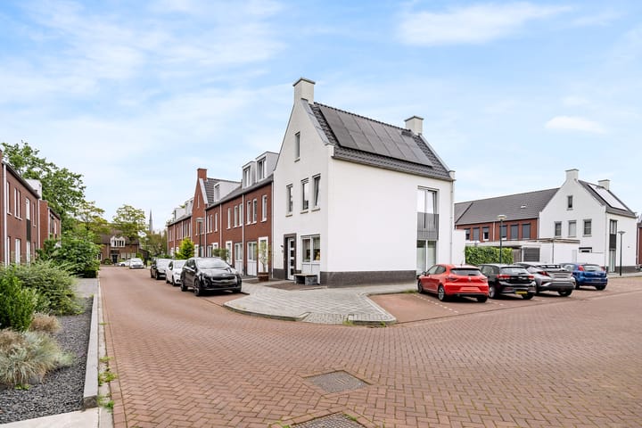 Foto 5 van Hamelijnckhof 28