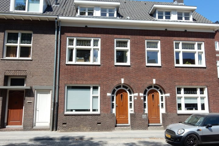 Bekijk foto 1 van Strijpsestraat 78