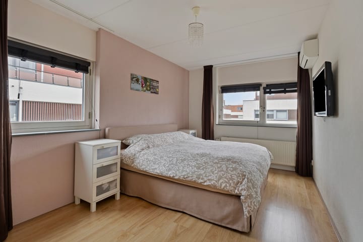 Foto 30 van Stobberakplantsoen 60