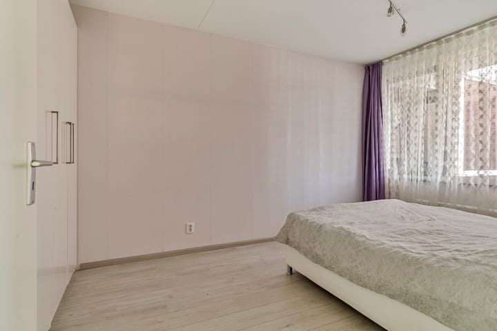 Foto 15 van Meidoornstraat 84