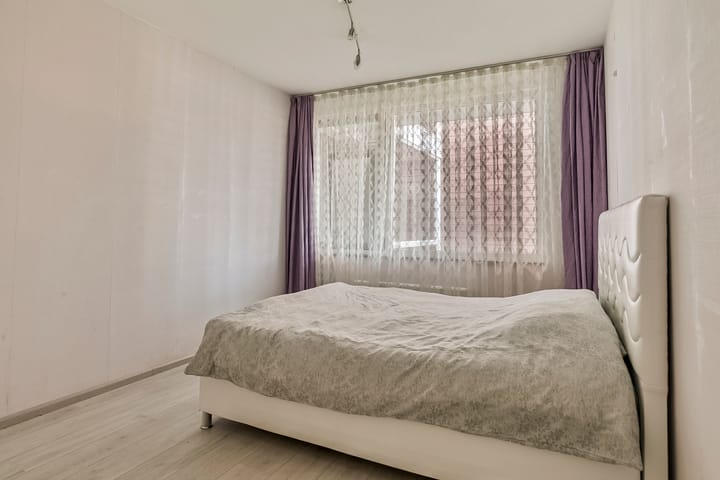 Foto 16 van Meidoornstraat 84