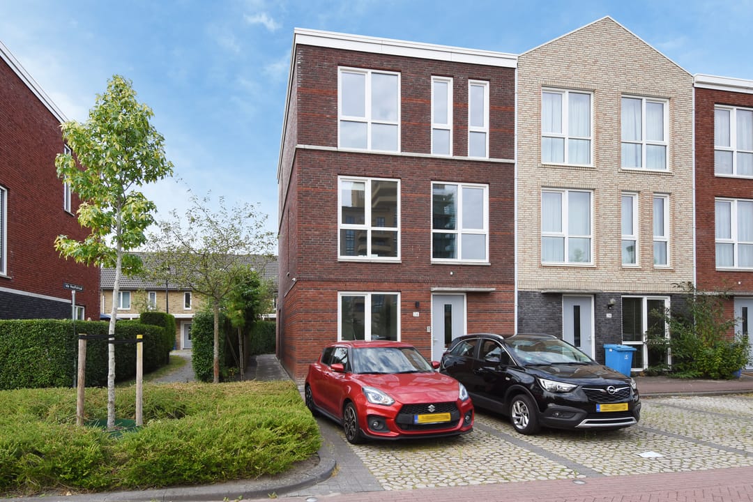 Photo 2 of Anna van Hogendorpstraat 26