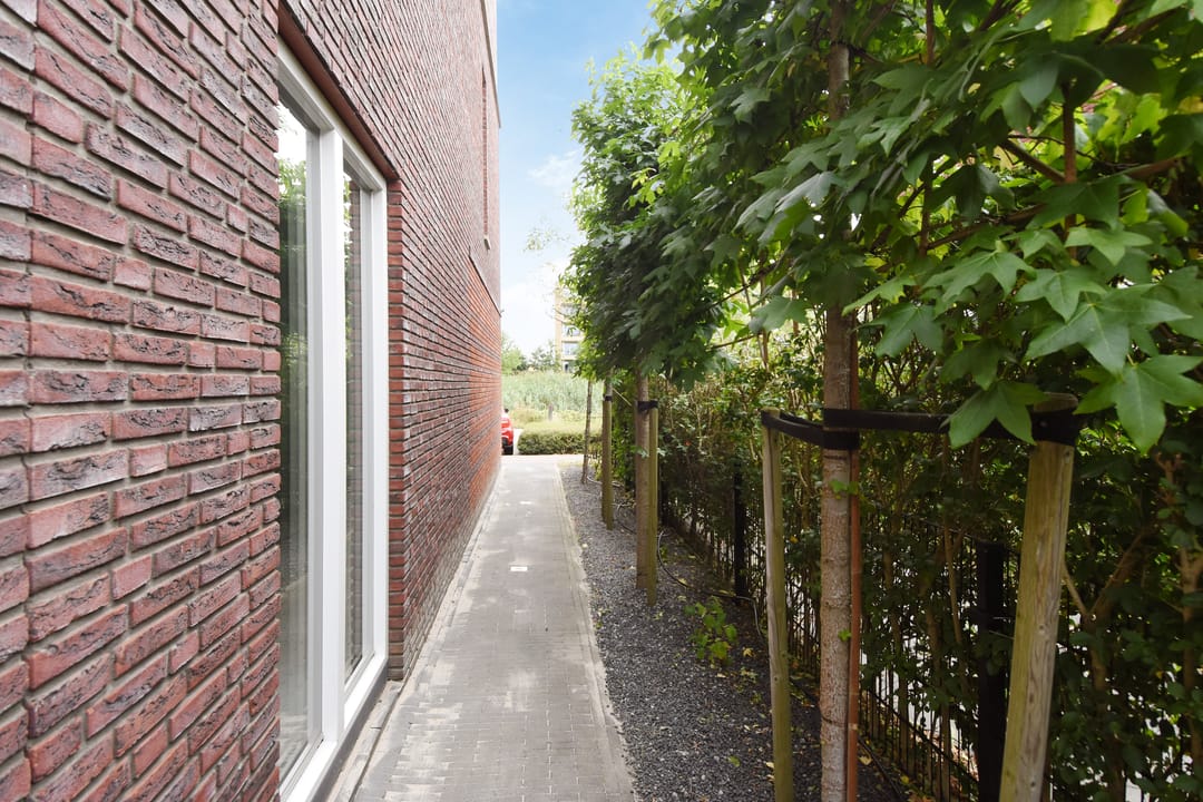 Photo 32 of Anna van Hogendorpstraat 26