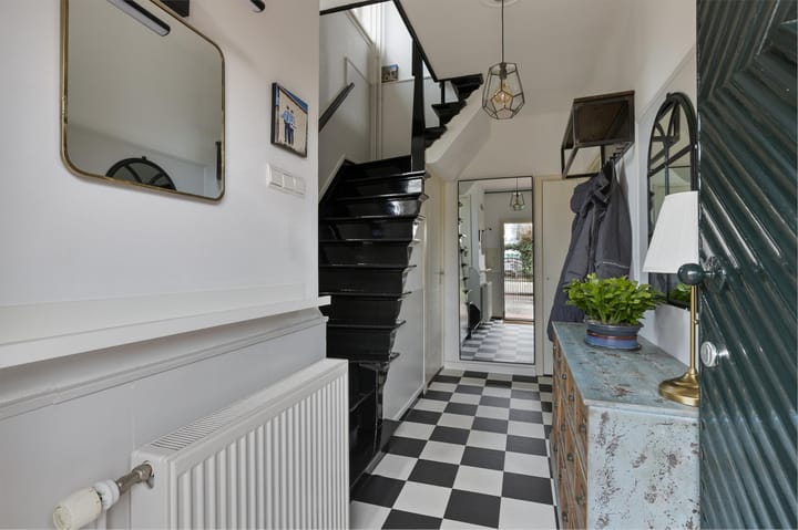 Foto 2 van C.J.van Houtenlaan 35