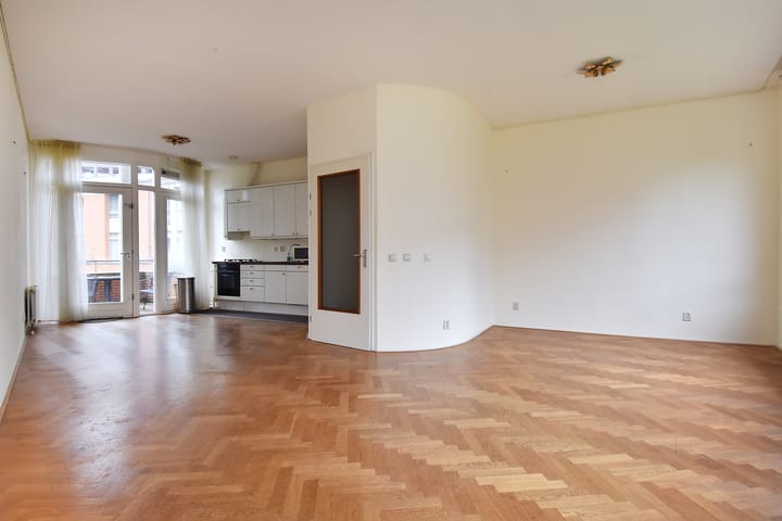 Photo 8 of Bocht van Guinea 11