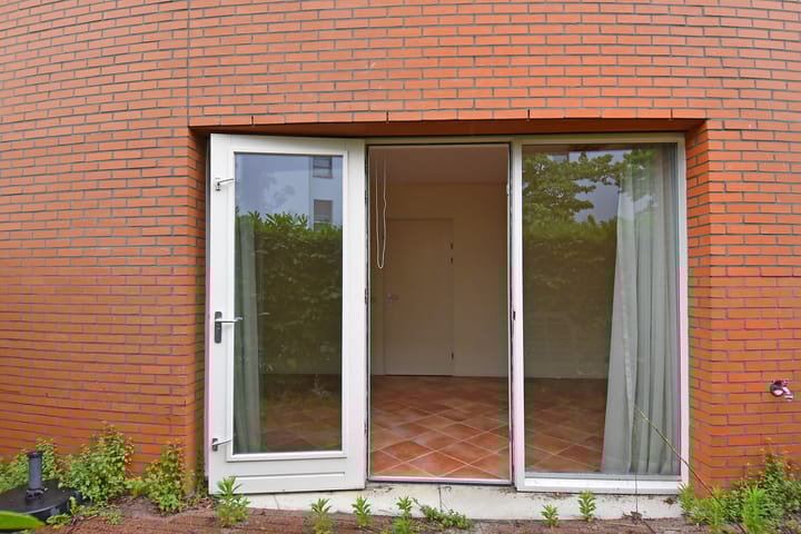 Photo 17 of Bocht van Guinea 11