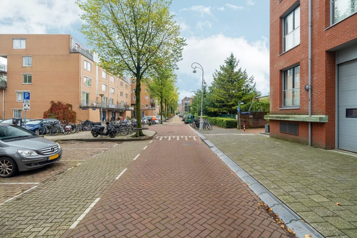 Foto 44 van Jacob Burggraafstraat 140