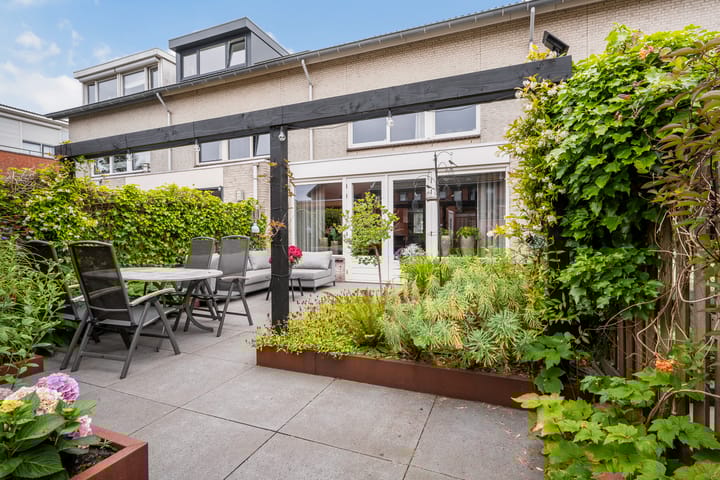 Foto 36 van Aletta Jacobsstraat 11