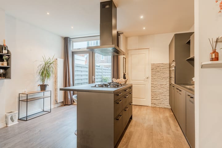 Foto 11 van Teylerplein 29