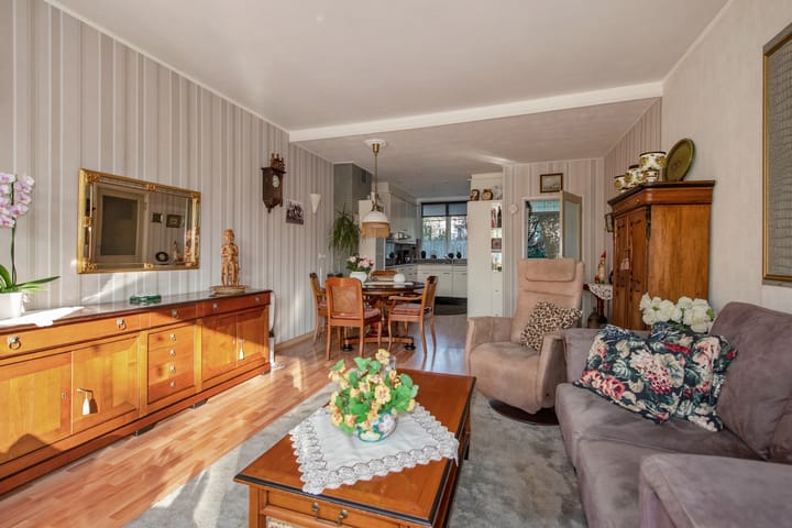 Foto 15 van Buziaulaan 65