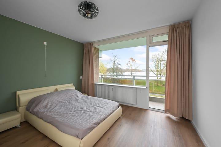 Photo 12 of Saffierstraat 79