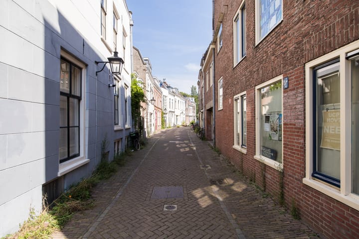 Foto 42 van Lange Lauwerstraat 10-A