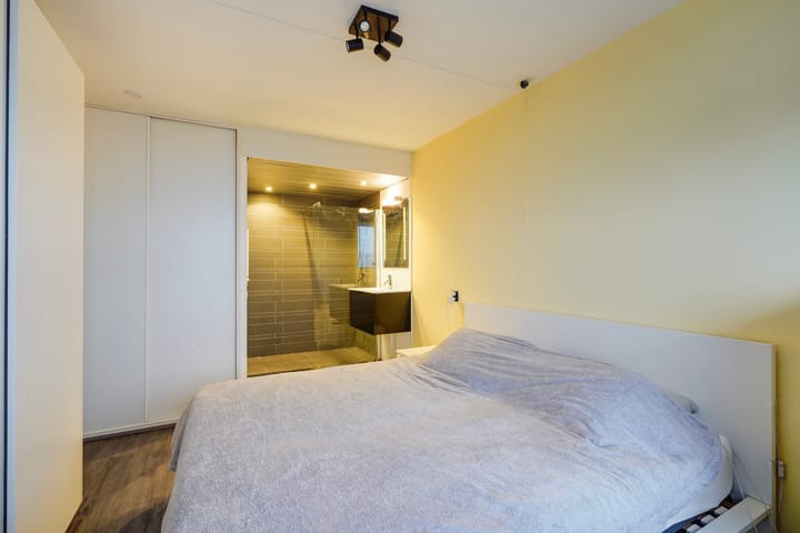 Foto 20 van Arnold Spoelplein 59