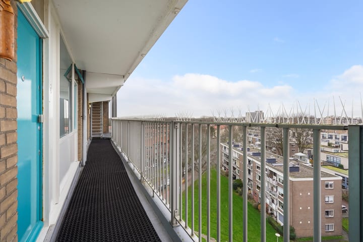 Foto 24 van Arnold Spoelplein 59