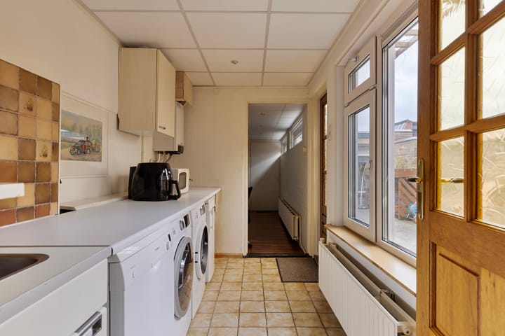 Foto 17 van Parallelweg 90