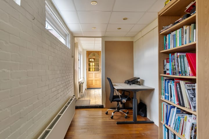 Foto 18 van Parallelweg 90