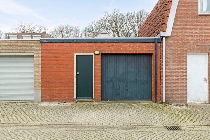 Foto 28 van Parallelweg 90