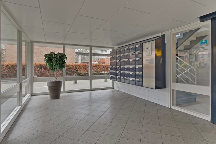 Foto 7 van Bernard Zweersplein 54