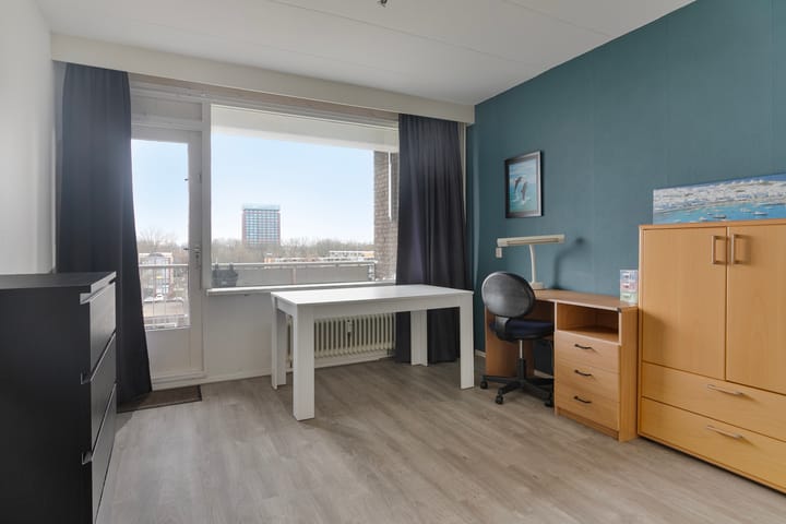 Foto 18 van Bernard Zweersplein 54