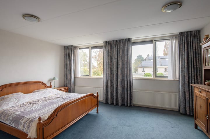 Foto 10 van Meerkoetstraat 40