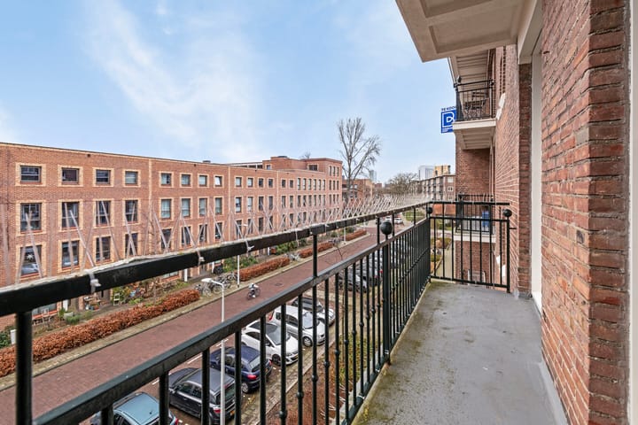 Foto 28 van Akbarstraat 20-C