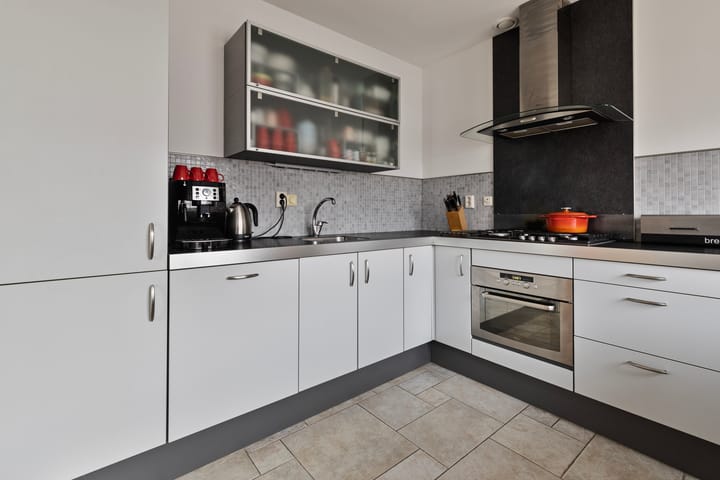 Foto 15 van Akbarstraat 20-C