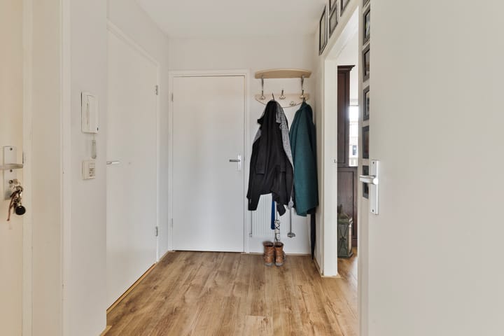 Foto 10 van Akbarstraat 20-C