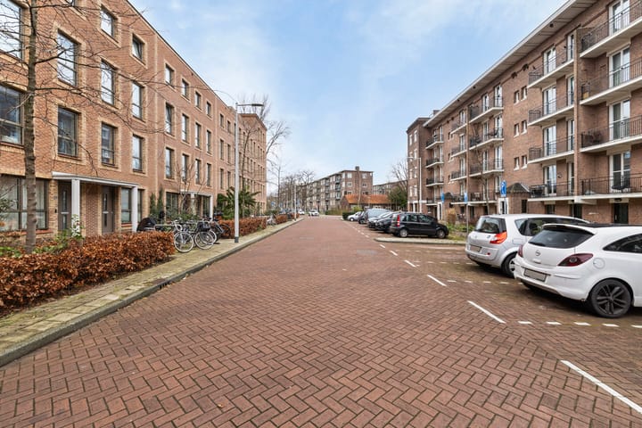 Foto 7 van Akbarstraat 20-C