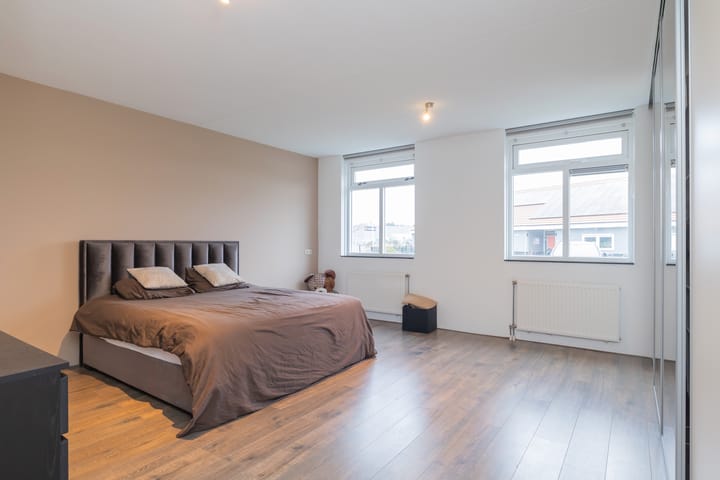 Photo 9 of Oude Spaarneweg 61