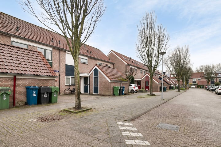 Bekijk foto 38 van Tirolstraat 102