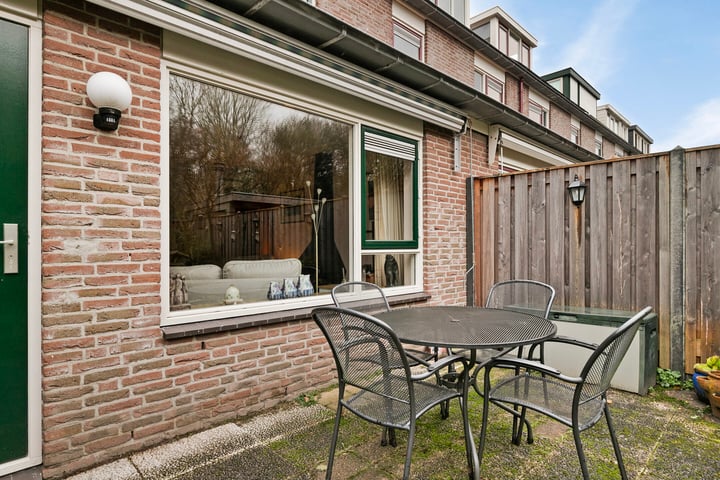 Bekijk foto 35 van Tirolstraat 102