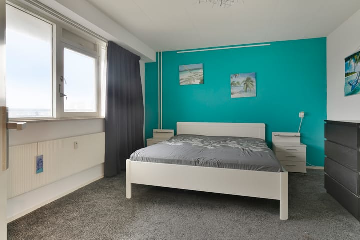 Foto 24 van Bernard Zweersplein 54