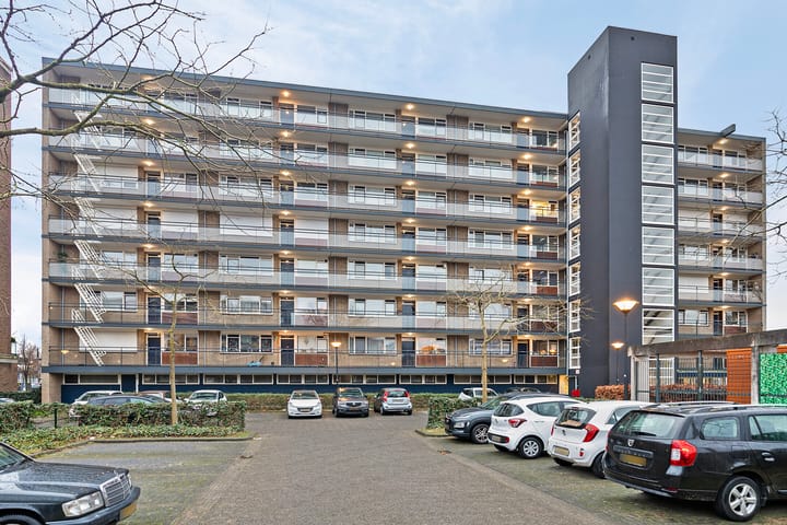 Foto 28 van Bernard Zweersplein 54