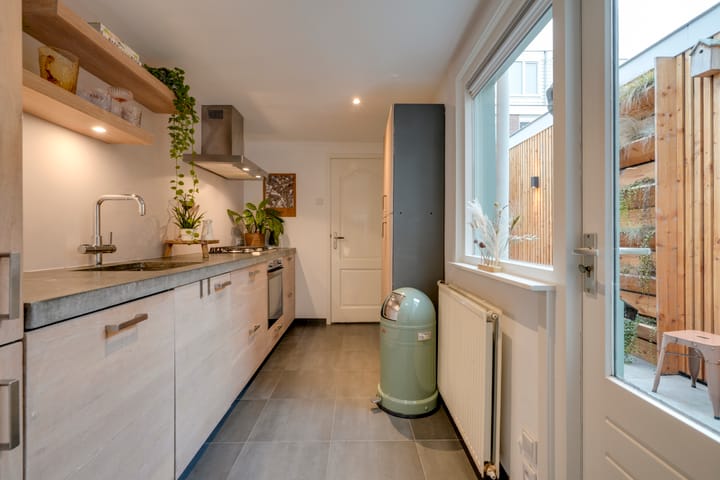 Foto 14 van Leliestraat 15