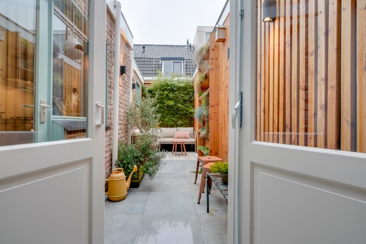 Foto 20 van Leliestraat 15