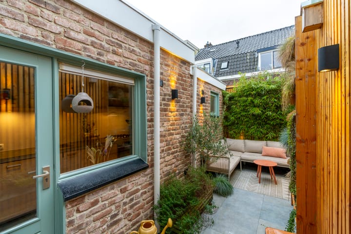 Foto 22 van Leliestraat 15