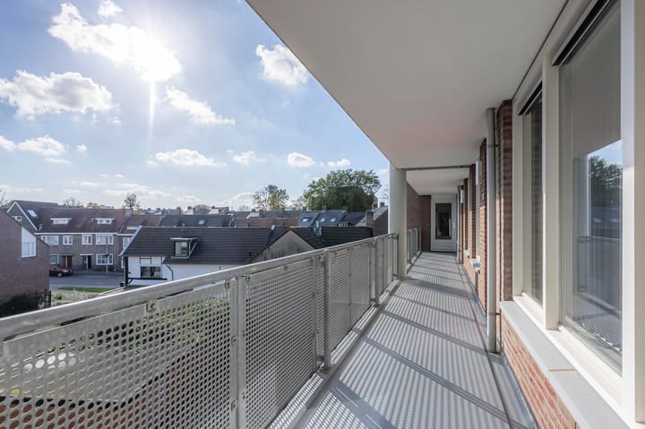 Foto 15 van Akerstraat 154