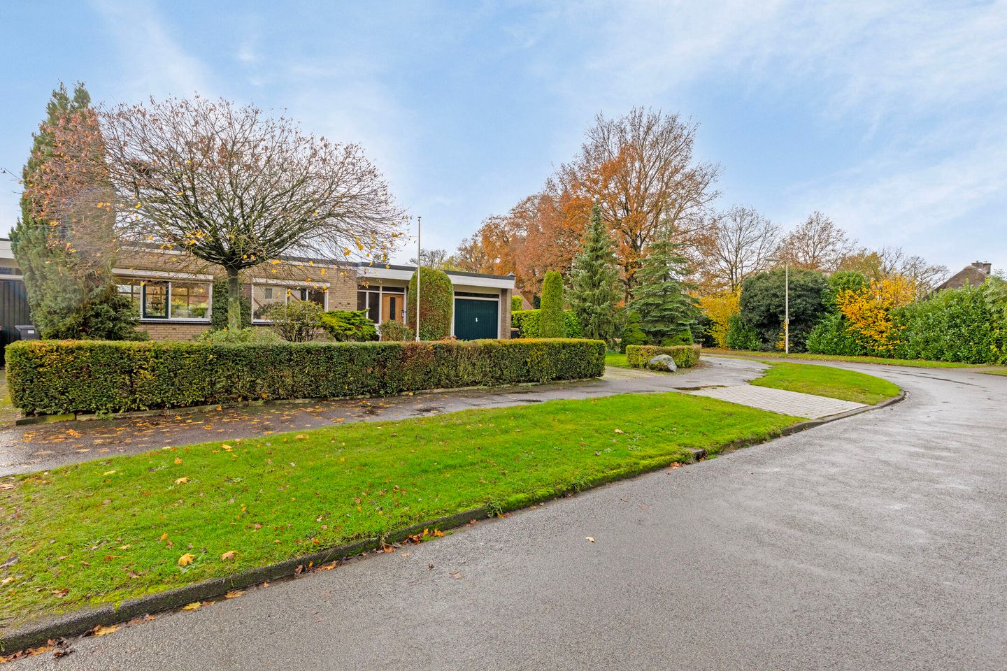 Foto 1 van Weddehoenlaan 2
