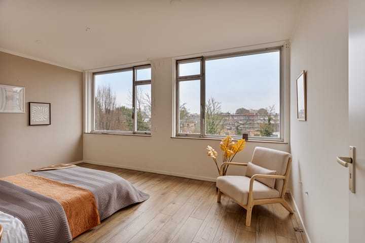 Foto 10 van Burg. van Grunsvenplein 55