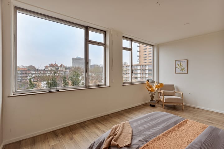 Foto 11 van Burg. van Grunsvenplein 55